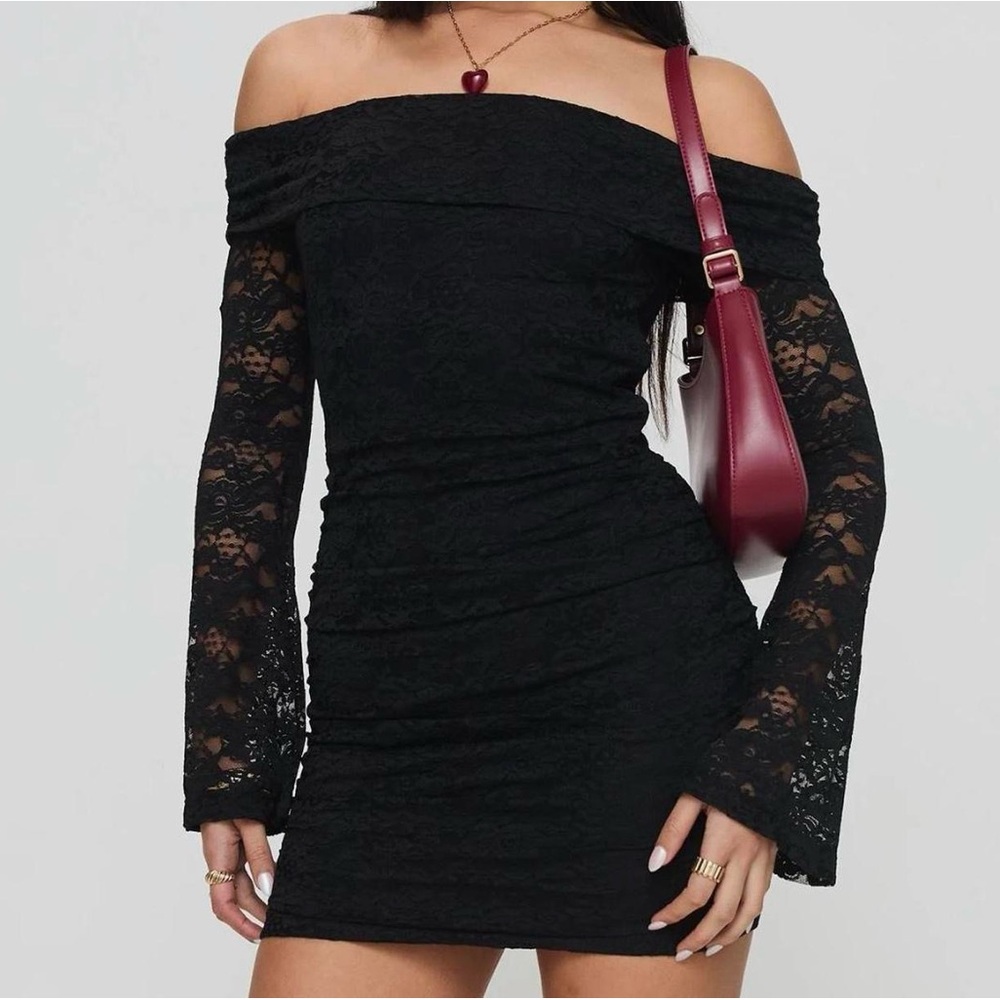 Off-Shoulder Black Lace Bodycon Dress-Princess Polly